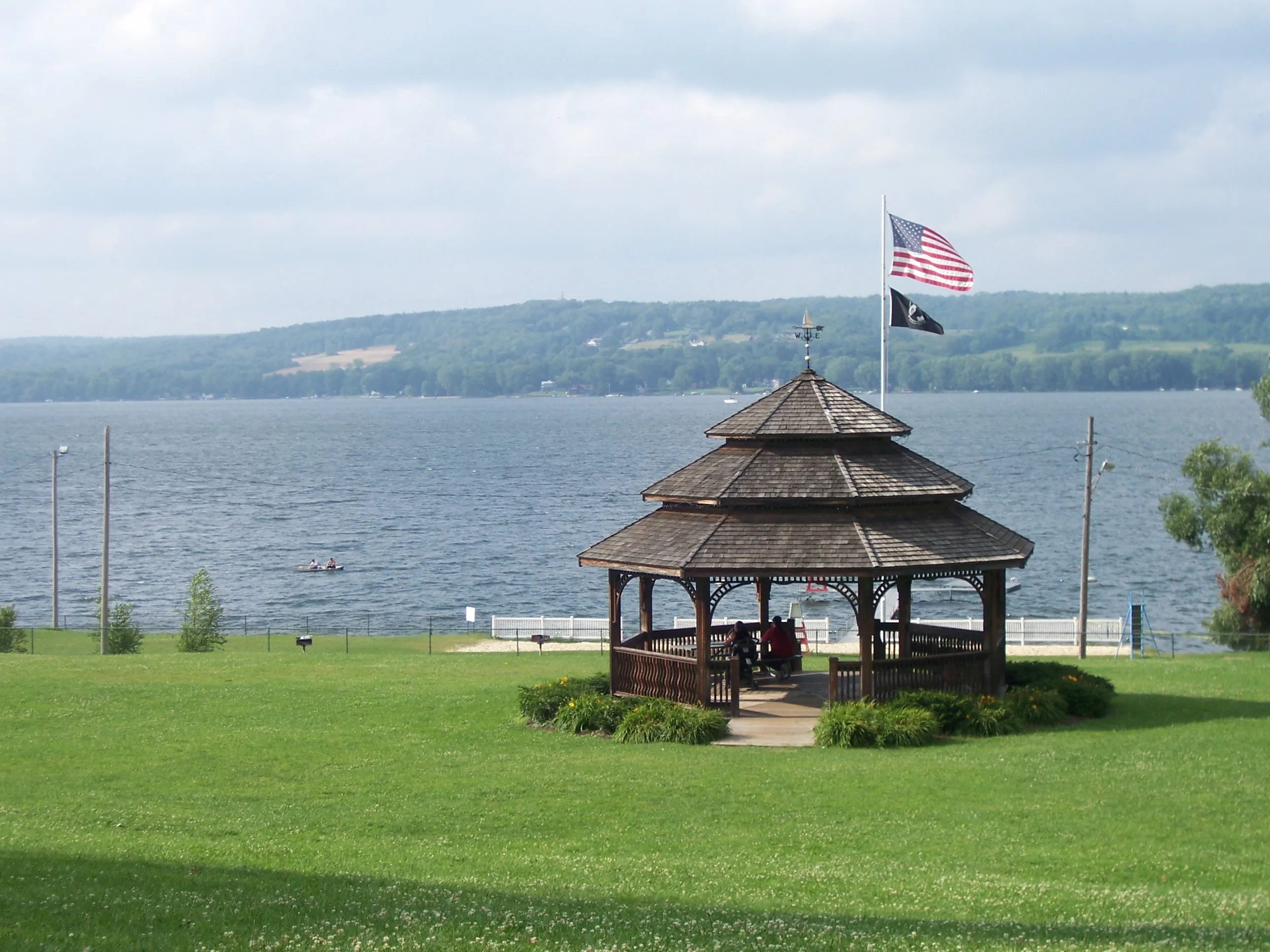Chautauqua Lake shoreline near the village of Lakewood, New York